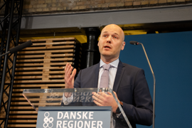 Formand for Danske Regioner Anders Kühnau (A) holder tale