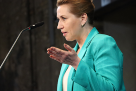 Statsminister Mette Frederiksen (A) giver regeringens hilsen