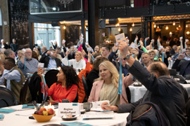 Afstemning i salen til generalforsamling ved Regionernes Politiske Topmøde 2023