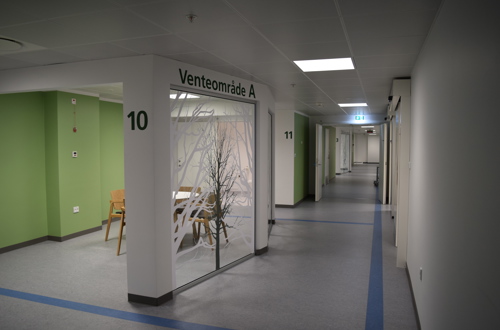 Venteområde på nyt ambulatorieområde på Sydvestjysk Sygehus, Esbjerg