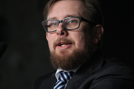 Regeringens hilsen ved økonomi- og indenrigsminister Simon Emil Ammitzbøll-Bille.