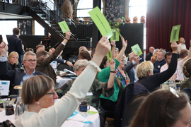 Afstemning i salen til generalforsamling ved Regionernes Politiske Topmøde 2024