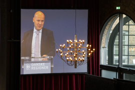 Formand for Danske Regioner Anders Kühnau (A), på talerstolen