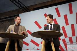 Interview med formand for KL, Peter Rahbæk Juel, og næstformand for Danske Regioner, Mads Duedahl (V)