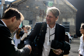 Professor i sundhedsøkonomi, Jakob Kjellberg, ankommer