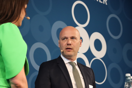 Interview med indenrigs- og sundhedsminister Sophie Løhde (V) og formand for Danske Regioner Anders Kühnau (A)