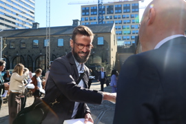 Christian Harsløf, direktør i KL, ankommer