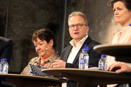 Politisk debat: formand for FAO, Mona Striib, formand for Landdistrikternes Fællesråd, Steffen Damsgaard og formand for lægeforeningen, Camilla Rathcke